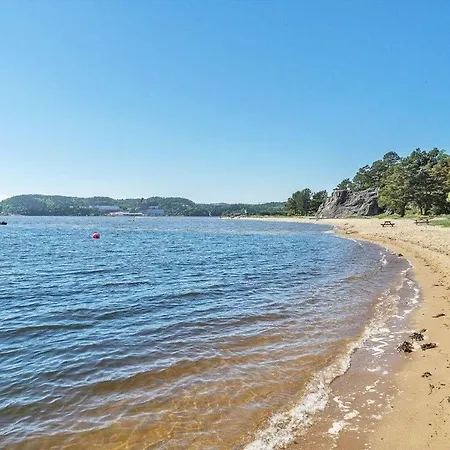 Holiday home Moderne Hytte Rett Ved Sjoen, Familievennlig Beliggenhet I Aros