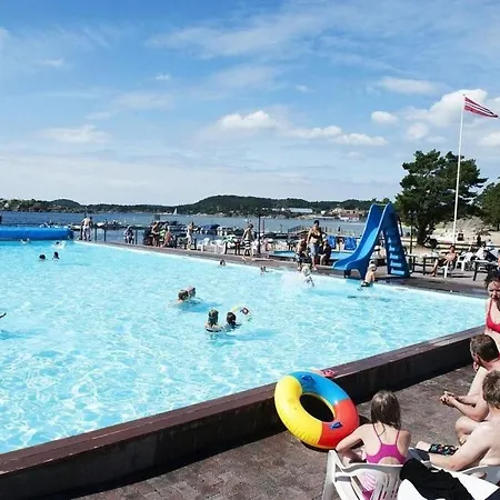 Moderne Hytte Rett Ved Sjoen, Familievennlig Beliggenhet I Aros Kristiansand