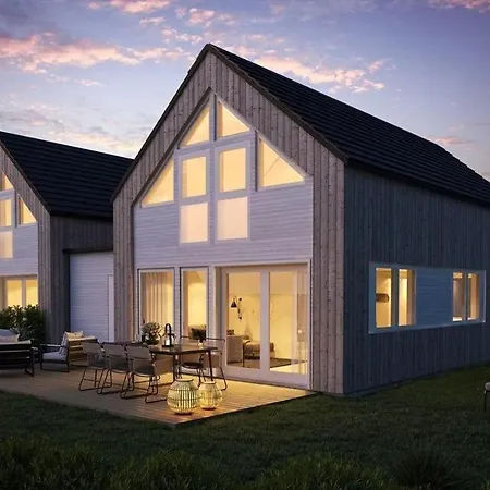 Moderne Hytte Rett Ved Sjoen, Familievennlig Beliggenhet I Aros