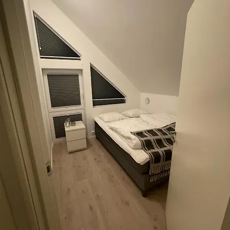 Moderne Hytte Rett Ved Sjoen, Familievennlig Beliggenhet I Aros * Kristiansand